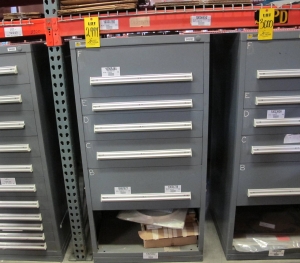 STANLEY VIDMAR HEAVY DUTY 5-DRAWER PARTS CABINET W/ CONTENTS (W-50) LOADING & HANDLING FEE $25-